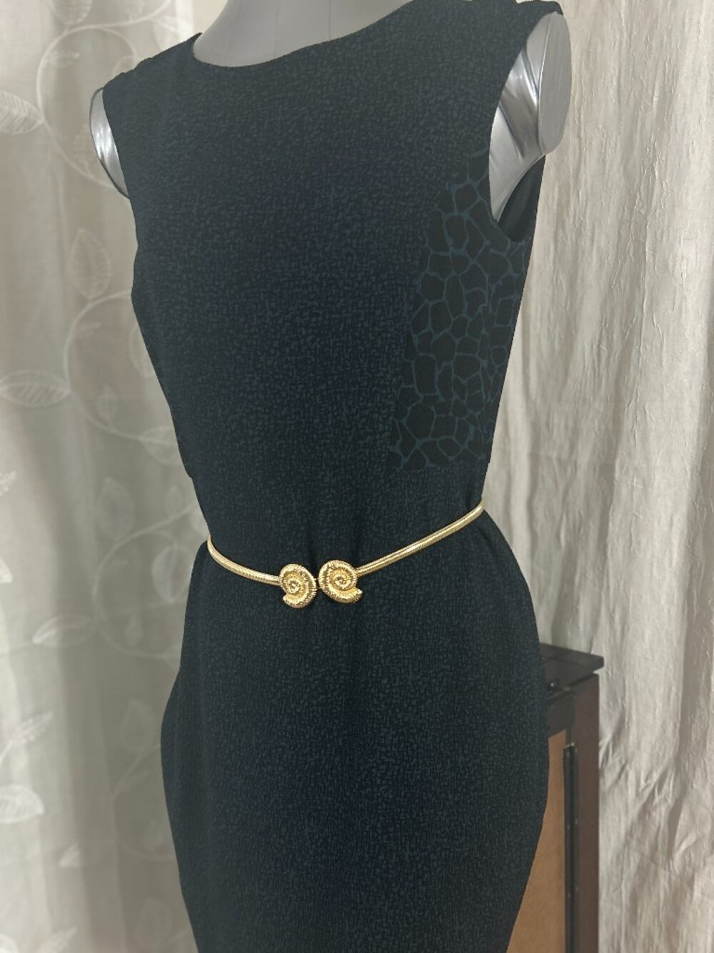 Ann Taylor Green & Black Dress – Size 10 – Like New